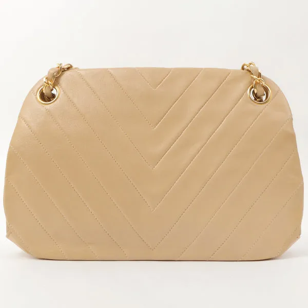 Chanel Around 1990 Made Chevron Cc Mark Plate Metal Clasp Chain Bag Beige