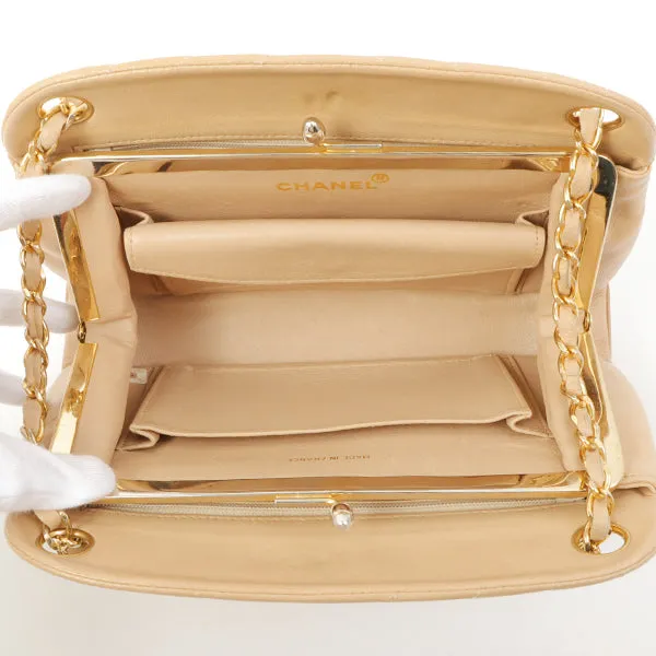Chanel Around 1990 Made Chevron Cc Mark Plate Metal Clasp Chain Bag Beige
