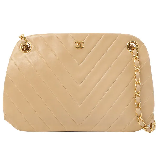 Chanel Around 1990 Made Chevron Cc Mark Plate Metal Clasp Chain Bag Beige