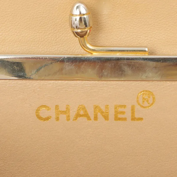 Chanel Around 1990 Made Chevron Cc Mark Plate Metal Clasp Chain Bag Beige