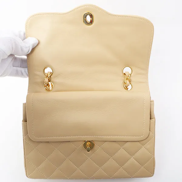Chanel Around 1997 Made Paris Limited Design Flap Turn-Lock Chain Bag Beige