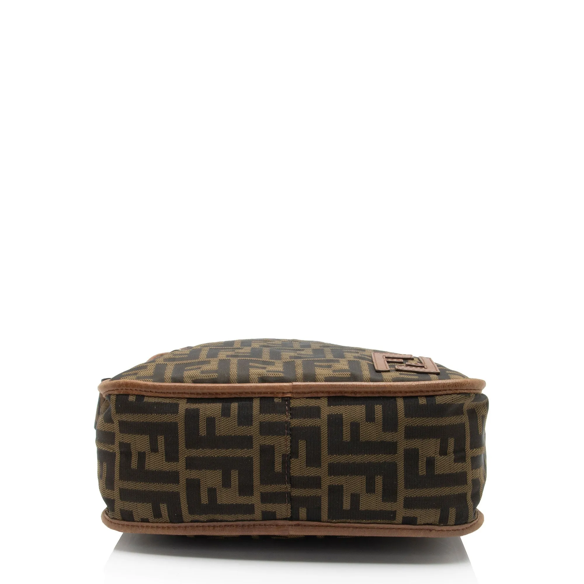 Fendi Zucca Canvas Zip Messenger (SHF-atYduB)