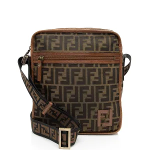 Fendi Zucca Canvas Zip Messenger (SHF-atYduB)