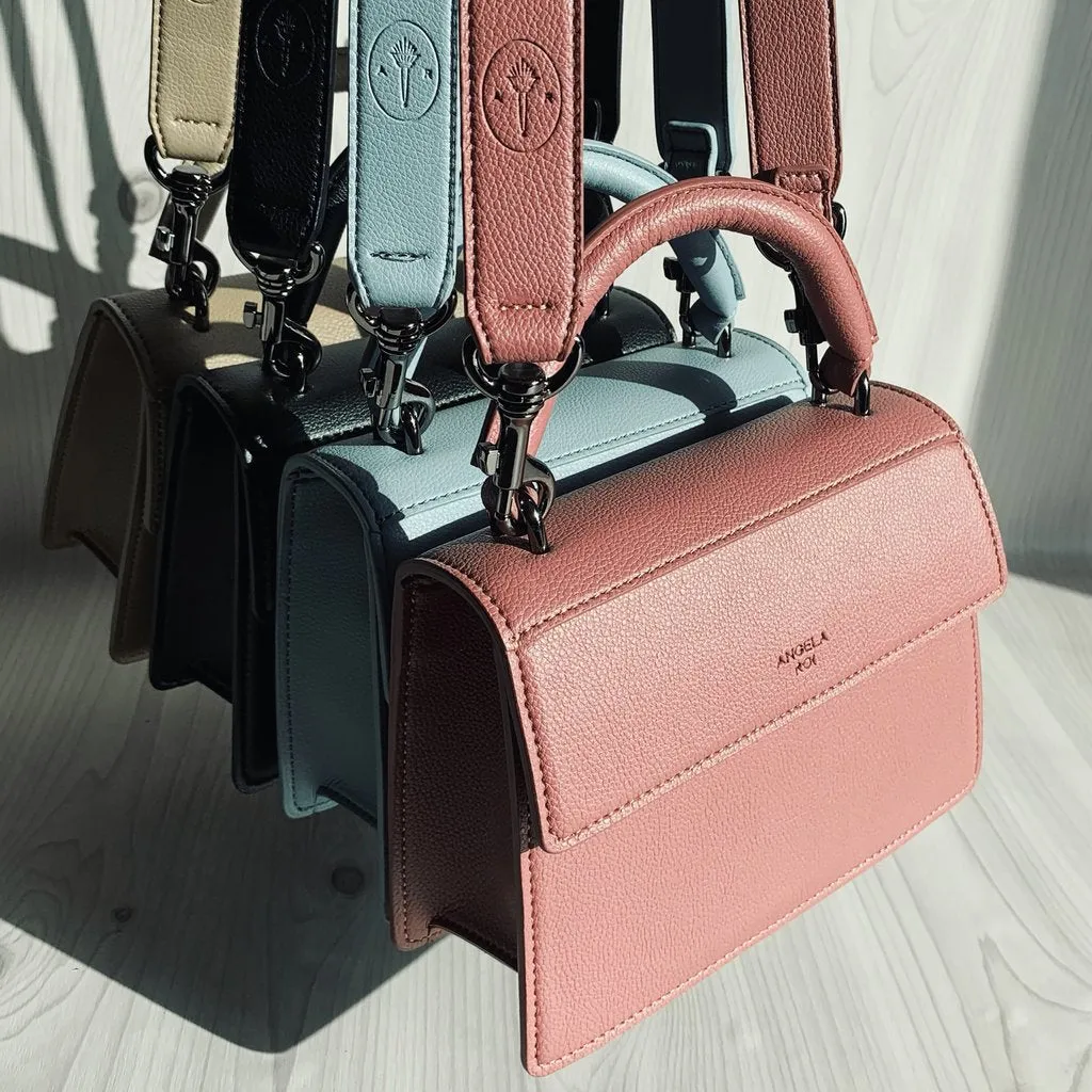 Hamilton Satchel Micro with Signet in Black