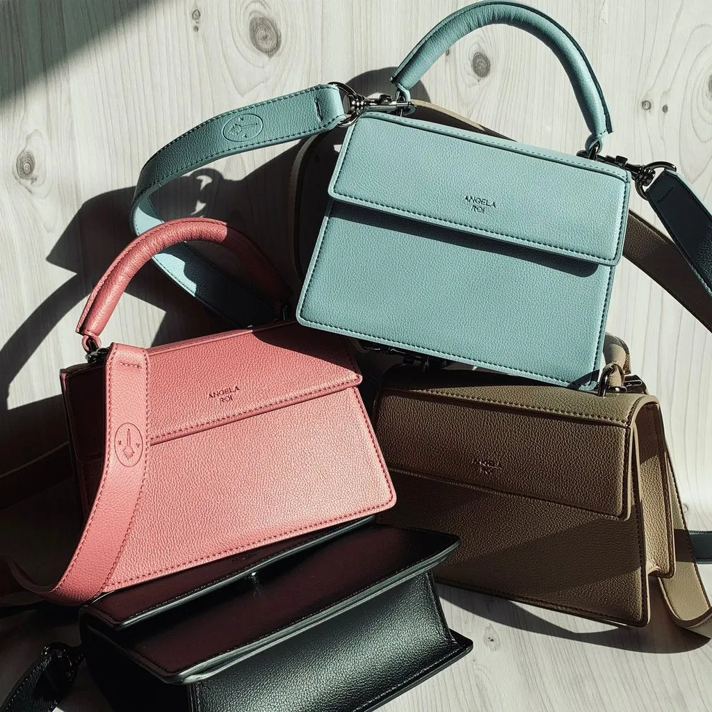 Hamilton Satchel Micro with Signet in Black