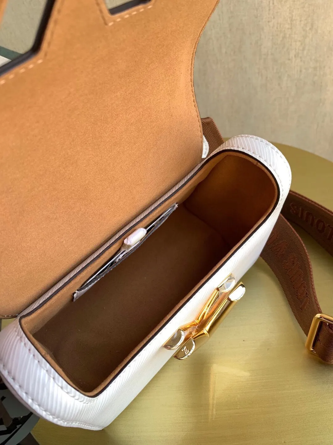 Luxury Bags - LOV - 6041