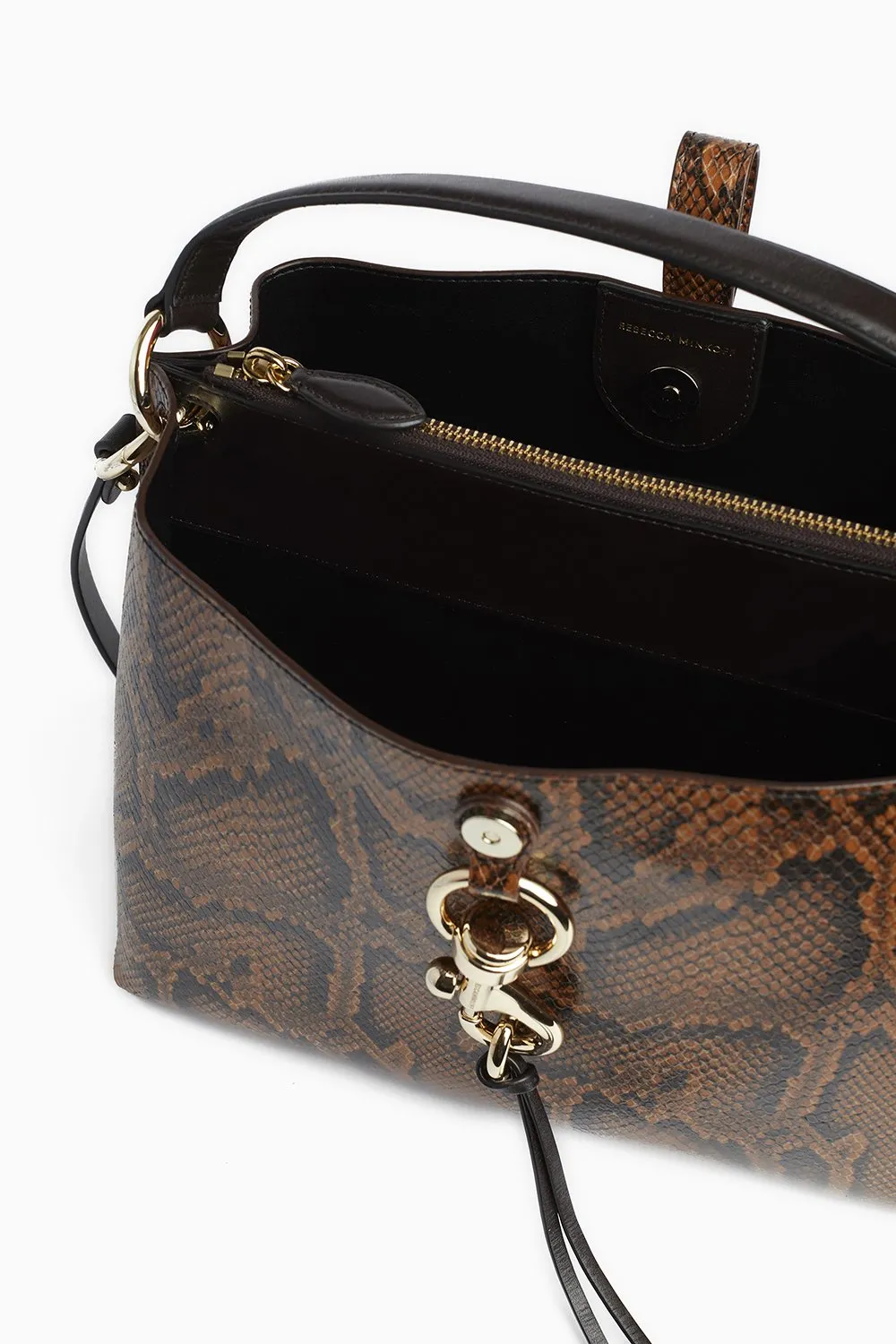Megan Satchel