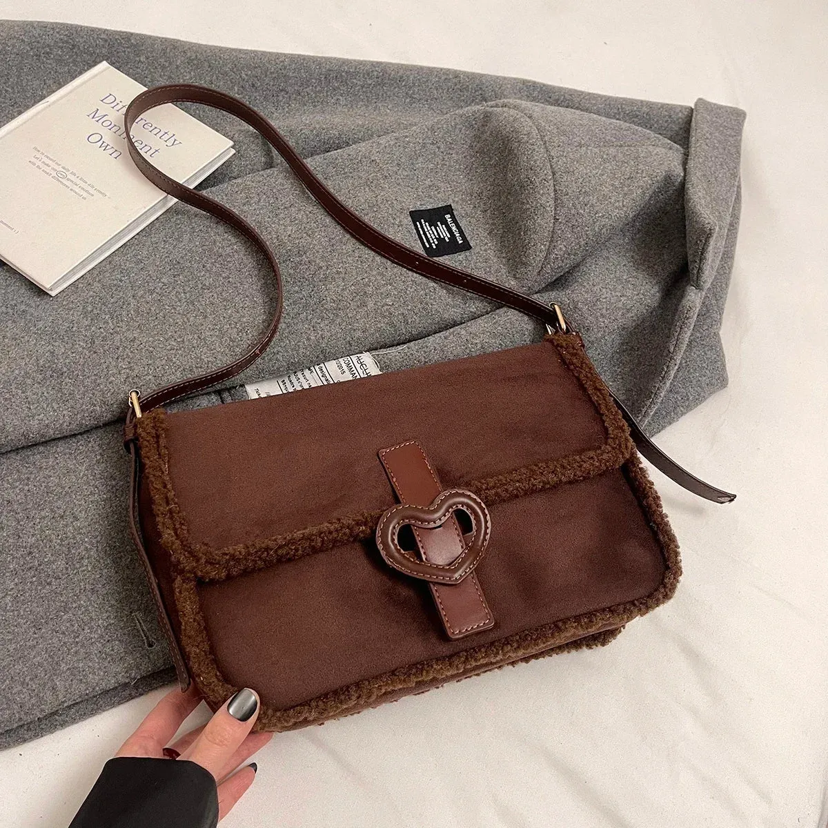 UAKISS  -  2024 Winter Y2K Retro Design Small PU Leather Flap Bag Women Fashion Handbags and Purses Shoulder Bag Y2K Crossbody Bag