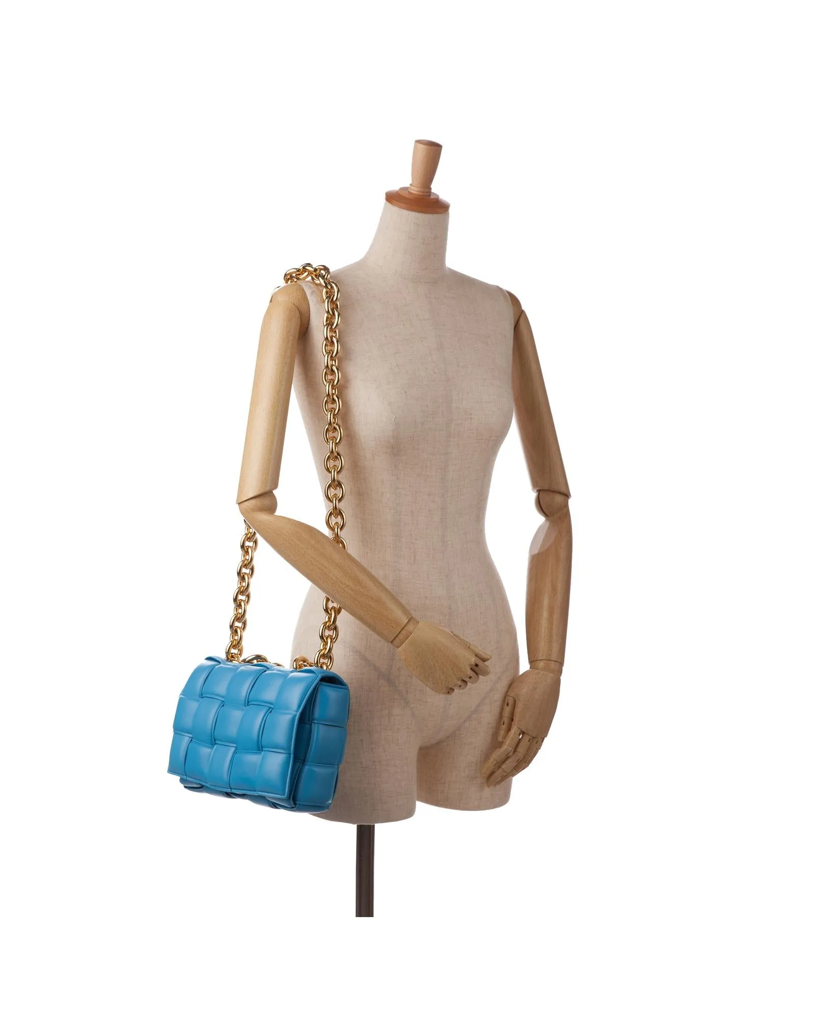 Woven Leather Chain Cassette Bag with Padded Design
